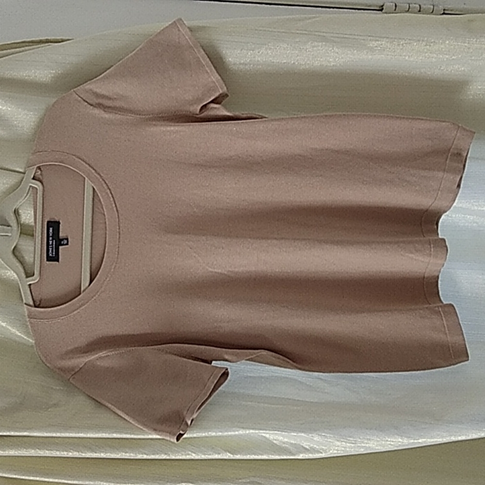 Jones new york collection. Tan color. Size XL